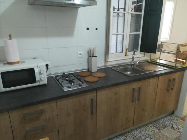 Imagen general del Apartamentos Fernando El Catolico. Foto 6