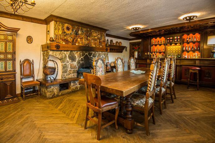 Imagen de los interiores del Apartamentos Finca Valdobar. Foto 13