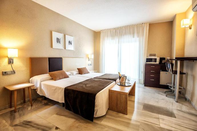 Imagen de la habitación del Apartamentos First Flatotel Internacional. Foto 9