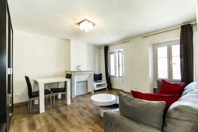 Imagen de los interiores del Apartamentos Florella Clemenceau. Foto 12