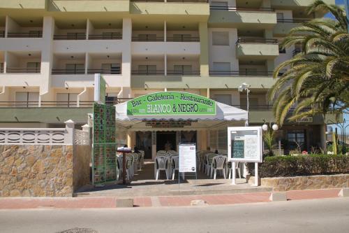 Imagen del bar/restaurante del Apartamentos Florida II. Foto 9