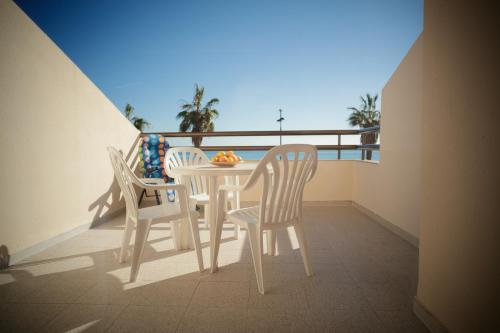 Imagen de los exteriores del Apartamentos Florida II. Foto 16