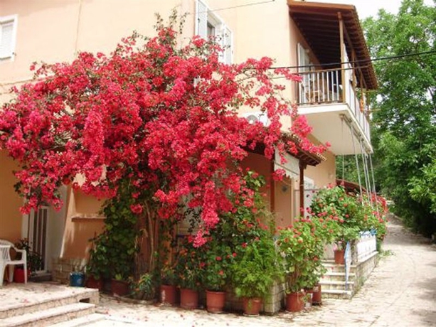 Imagen general del Apartamentos Fouxia Apartments and Studios. Foto 15