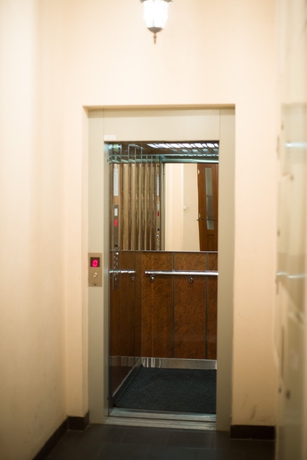 Imagen de los interiores del Apartamentos Friendhouse Apartments – Old City. Foto 19