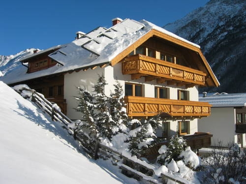 Imagen general del Apartamentos Fr&uuml;hst&uuml;ckspension Rehwinkl. Foto 3