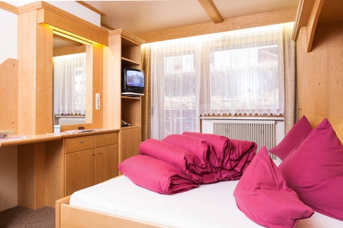 Imagen general del Apartamentos Fr&uuml;hst&uuml;ckspension Rehwinkl. Foto 5