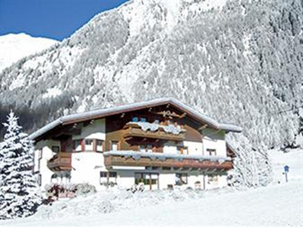 Imagen general del Apartamentos Fr&uuml;hst&uuml;ckspension Sunnh&auml;usl. Foto 9