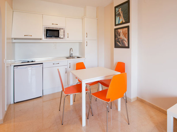 Imagen general del Apartamentos Fuengirola Beach. Foto 14