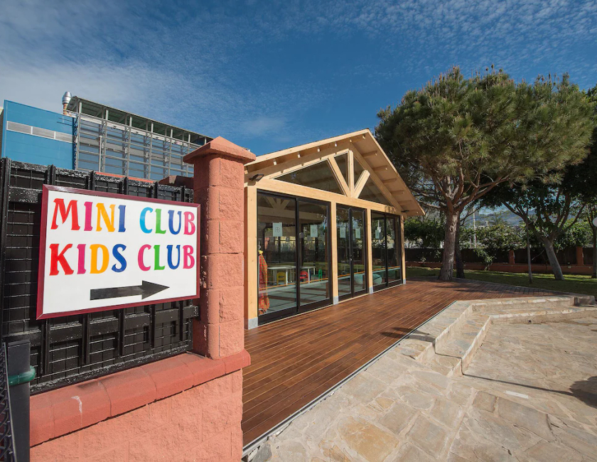 Imagen de los interiores del Apartamentos Fuengirola Beach. Foto 19