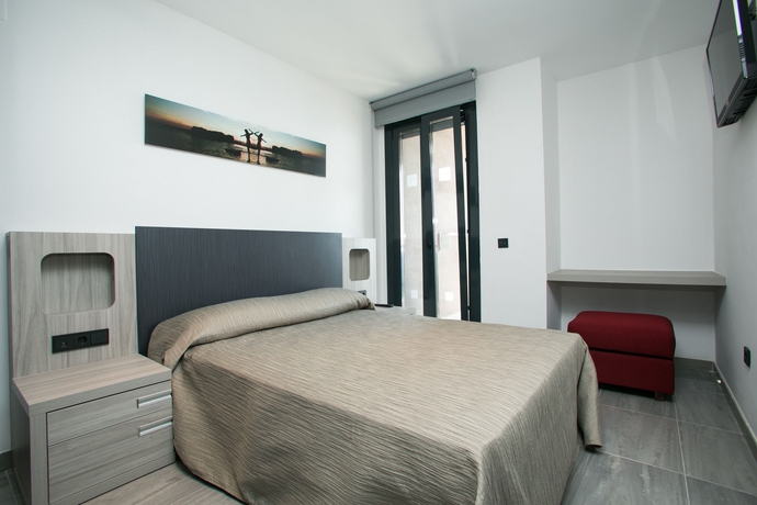 Imagen de la habitación del Apartamentos Fuengirola Playa. Foto 2