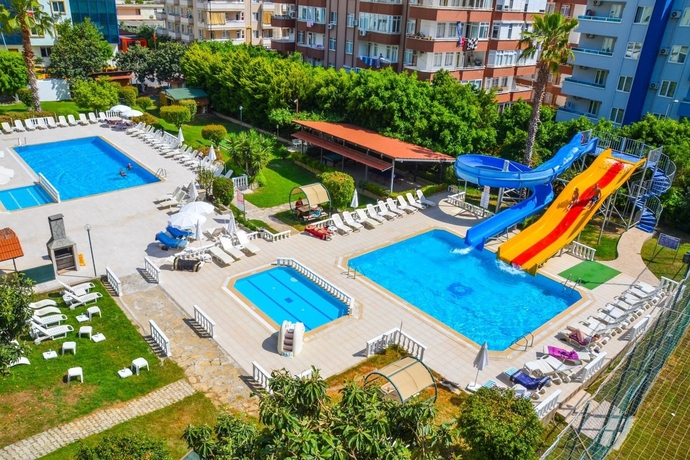 Imagen general del Apartamentos GREEN PARK, ALANYA. Foto 3