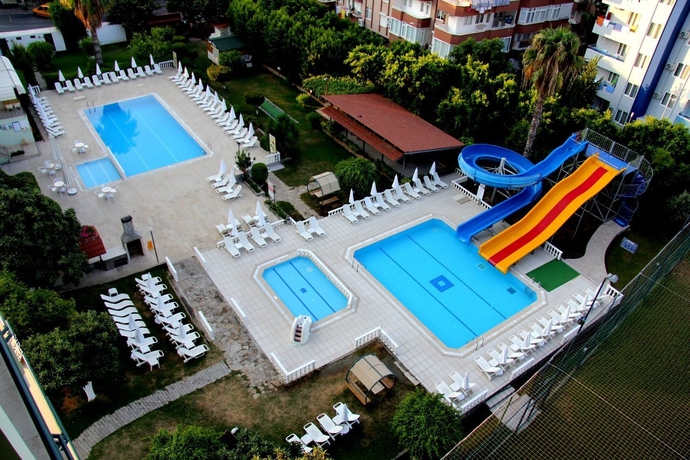 Imagen general del Apartamentos GREEN PARK, ALANYA. Foto 7