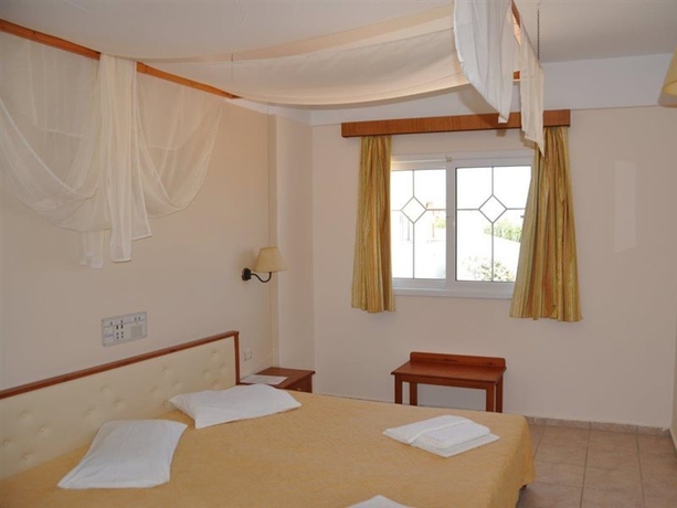 Imagen general del Apartamentos Galeana Mare. Foto 3