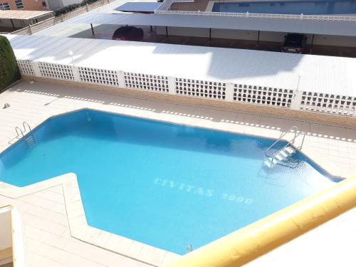 Imagen de la piscina del Apartamentos Gandía Valencia 3000. Foto 15