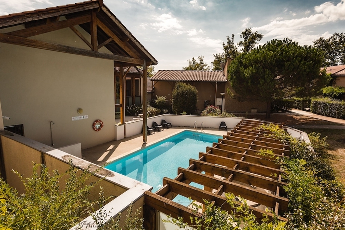 Imagen de la piscina del Apartamentos Garden and City Lyon – Marcy L'etoile. Foto 18