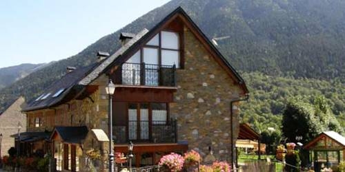 Imagen de los exteriores del Apartamentos Garos Garden. Foto 6