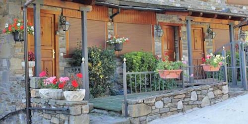 Imagen de los exteriores del Apartamentos Garos Garden. Foto 7