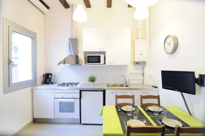 Imagen de la habitación del Apartamentos Gaudi Barcelona. Foto 5