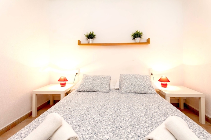 Imagen de la habitación del Apartamentos Gaudi Barcelona. Foto 15