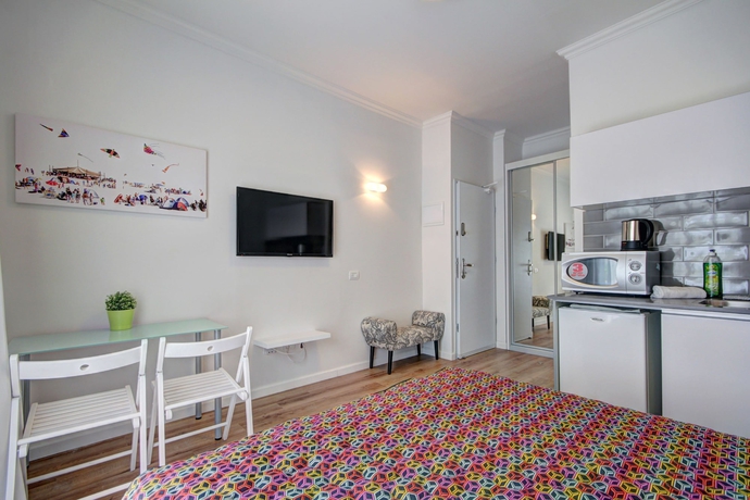 Imagen de la habitación del Apartamentos Geula Beach Boutique. Foto 13