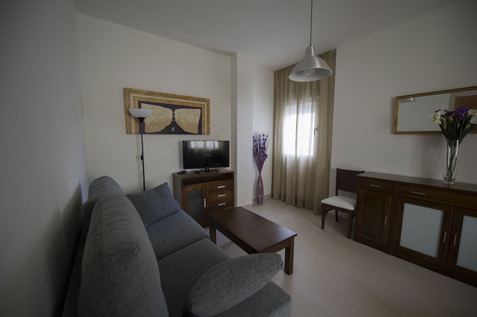 Imagen de los interiores del Apartamentos Gibralfaro Centro. Foto 15