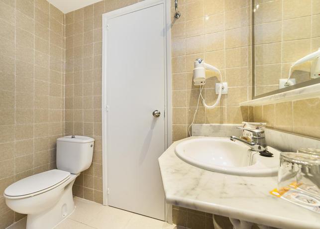 Imagen de la habitación del Apartamentos Globales Binimar. Foto 3