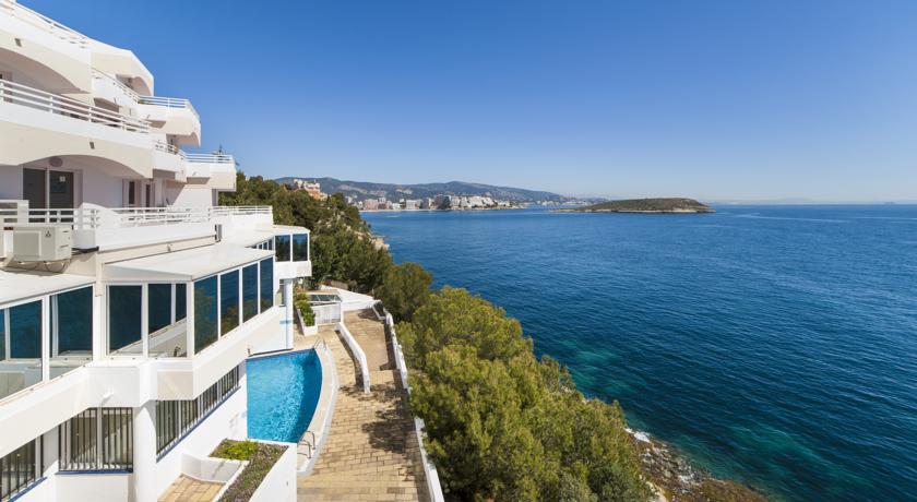 Imagen de los exteriores del Apartamentos Globales Cala Viñas, Cala Viñas. Foto 3