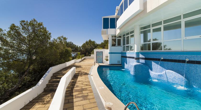 Imagen de los exteriores del Apartamentos Globales Cala Viñas, Cala Viñas. Foto 4