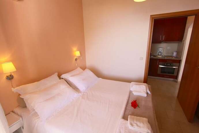 Imagen general del Apartamentos Glyfada Beach - Menigos Resort. Foto 3