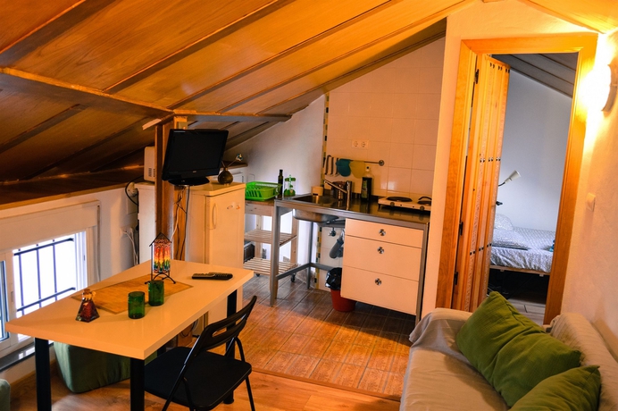 Imagen de los interiores del Apartamentos Golondrinas De La Alhambra. Foto 16