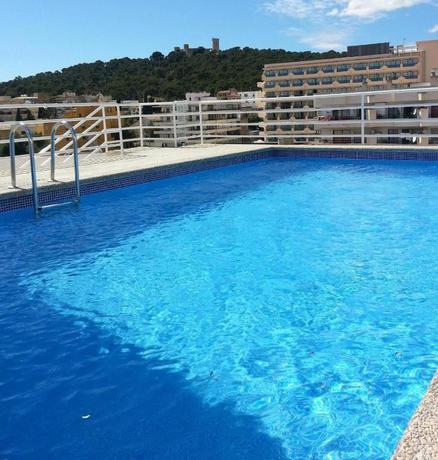 Imagen de la piscina del Apartamentos Gomila Palma Apartments. Foto 10