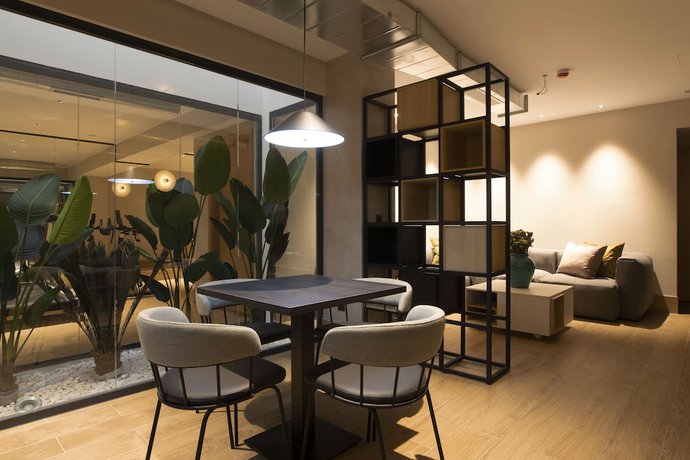 Imagen de los interiores del Apartamentos Goodnight Cádiz Apartments. Foto 12