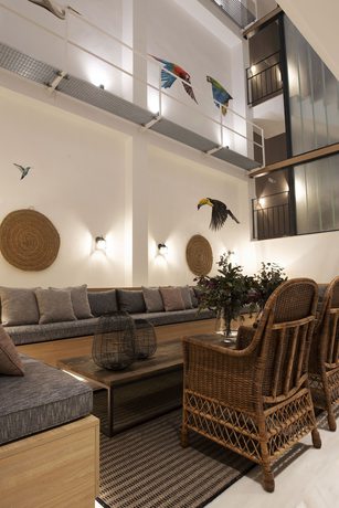 Imagen de los interiores del Apartamentos Goodnight Cádiz Apartments. Foto 19