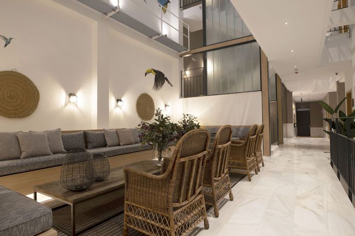 Imagen de los interiores del Apartamentos Goodnight Cádiz Apartments. Foto 20