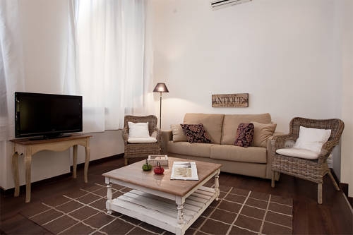 Imagen general del Apartamentos Gracia Bas Apartments Barcelona. Foto 3