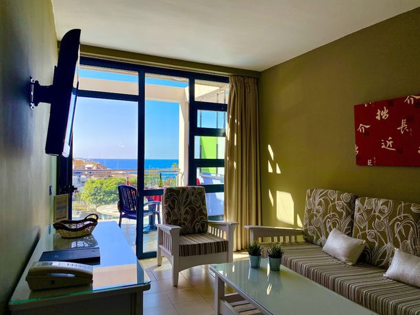 Imagen de la habitación del Apartamentos Gran Amadores. Foto 4