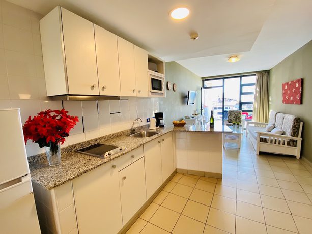 Imagen de la habitación del Apartamentos Gran Amadores. Foto 11