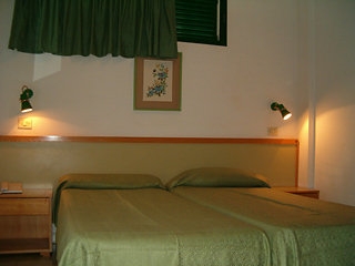 Imagen de la habitación del Apartamentos Green Garden, Playa del Inglés. Foto 3