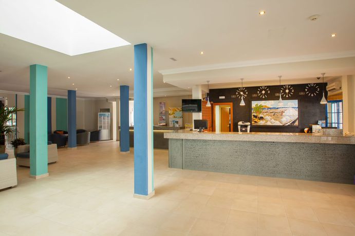 Imagen de los interiores del Apartamentos Grupotel Cinco Plazas. Foto 11