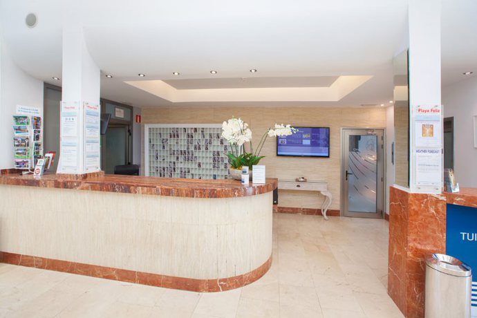 Imagen de los interiores del Apartamentos Grupotel Playa Feliz. Foto 11