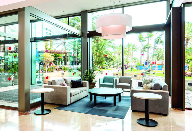 Imagen de los interiores del Apartamentos Grupotel Tres Vidas. Foto 29