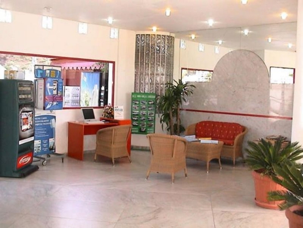 Imagen general del Apartamentos Guanabara Park. Foto 12