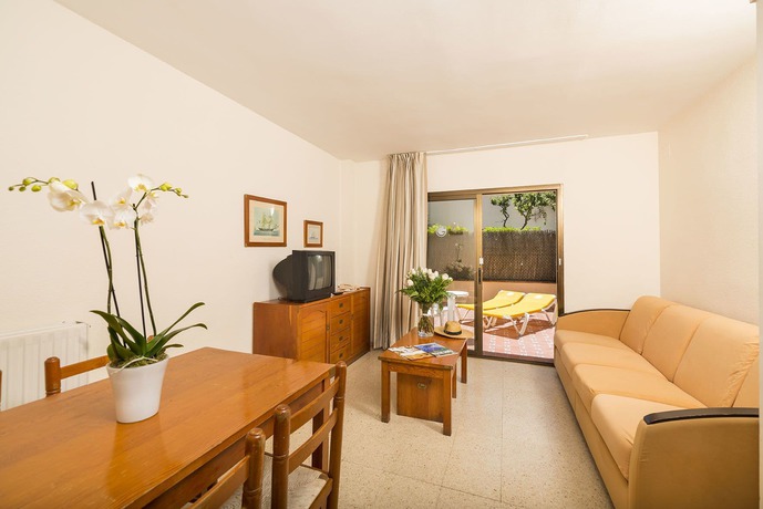 Imagen de la habitación del Apartamentos Guitart. Foto 2