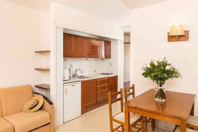 Imagen de la habitación del Apartamentos Guitart. Foto 3