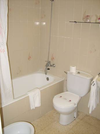 Imagen de la habitación del Apartamentos Guitart. Foto 6