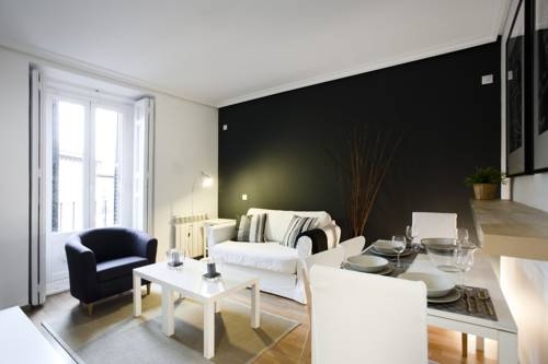 Imagen general del Apartamentos Habitat Apartments Latina. Foto 2