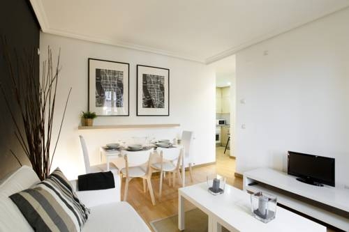 Imagen general del Apartamentos Habitat Apartments Latina. Foto 16