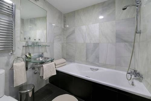 Imagen general del Apartamentos Habitat Apartments Latina. Foto 12