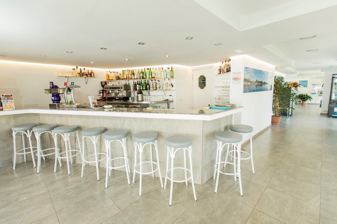 Imagen general del Apartamentos Habitat, Puerto Pollensa. Foto 5