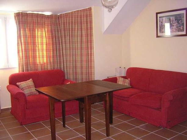 Imagen general del Apartamentos Habitat Zona Alta. Foto 8